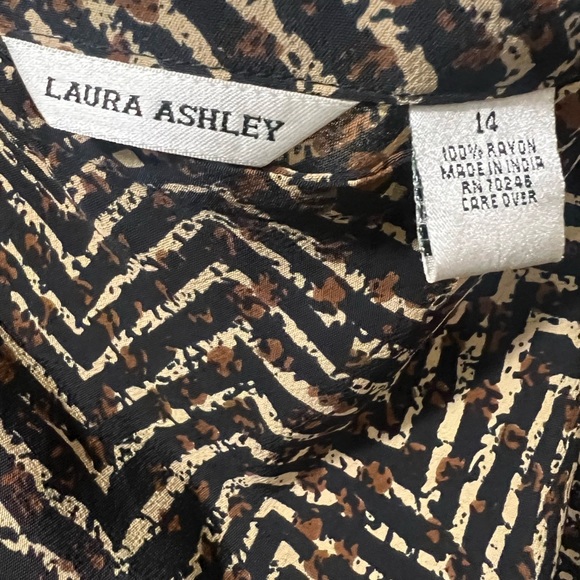 LAURA ASHLEY WOMEN SKIRT SIZE 14 100% RAYON - Picture 3 of 6